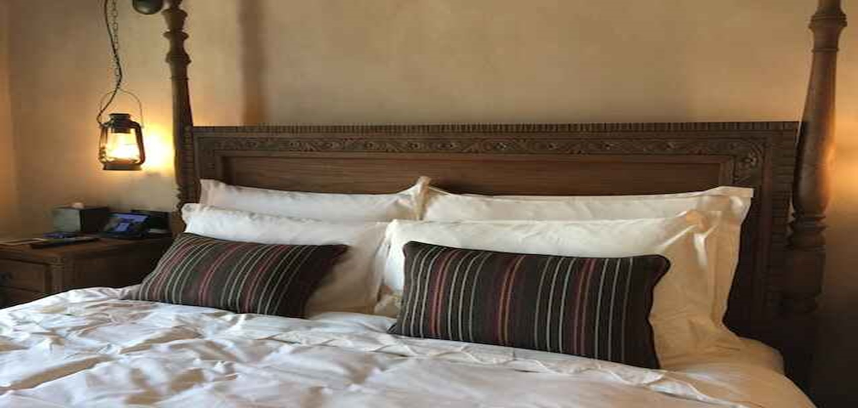 Eco-friendly hotel room in Mihla